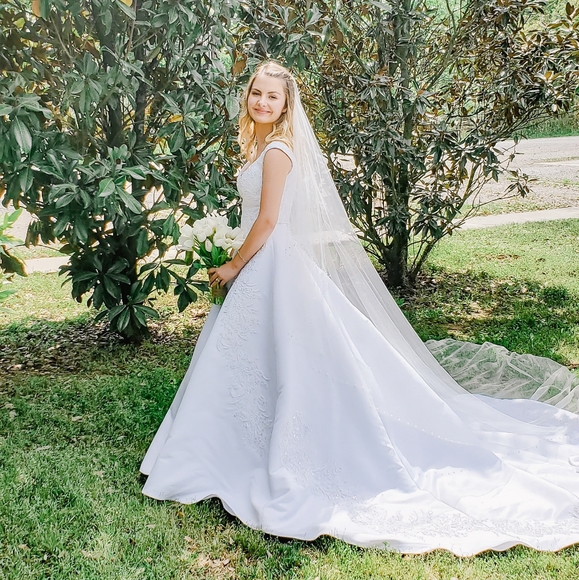 Wedding dress - Picture 7 of 7